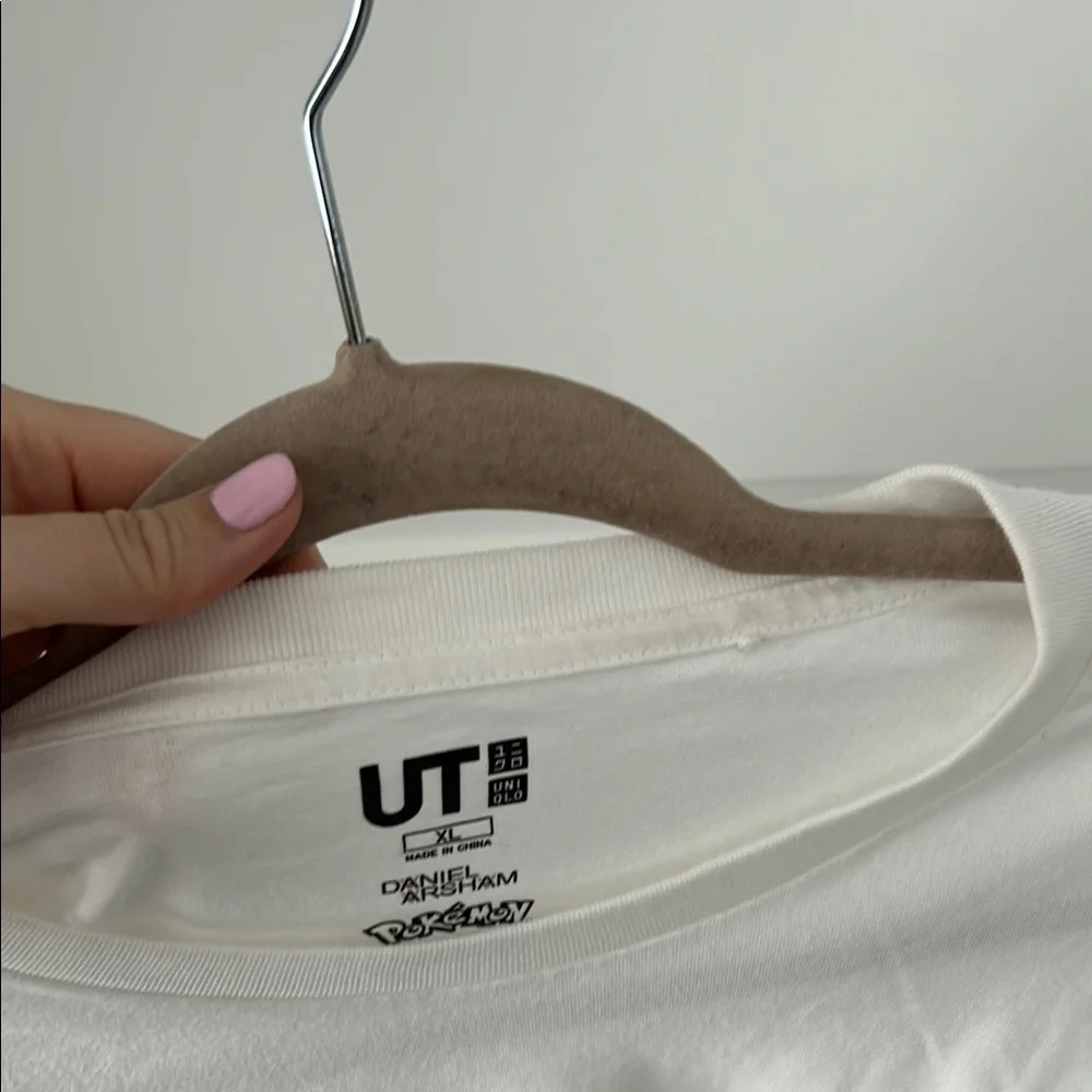 Uniqlo x Pokémon White Short Sleeve Tee - Picture 4 of 5